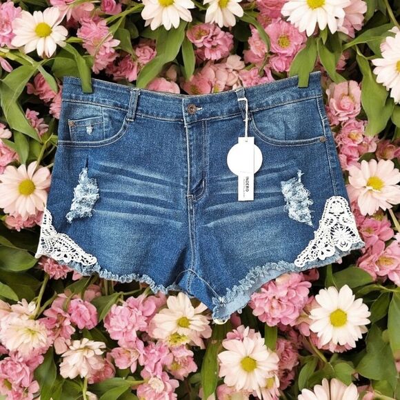 INDERO JEAN Collection Plus Size Navy Blue Lacy Distressed Jean Shorts 1X - Picture 1 of 16